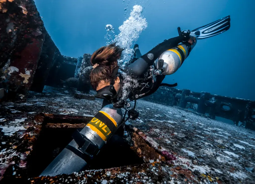 Sidemount